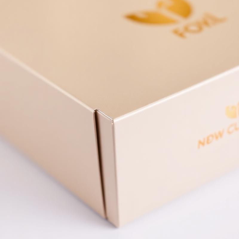 Cosmetic Set Rigid Box - Close-up detail